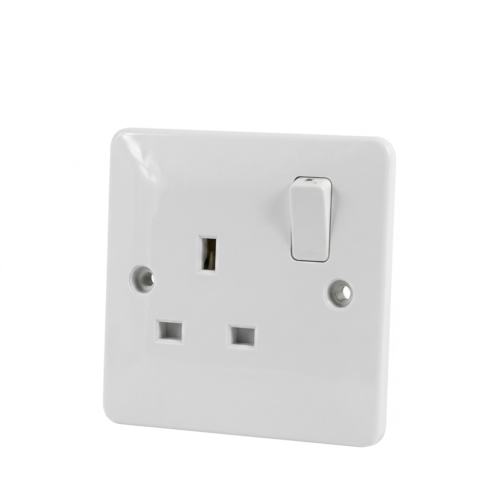 13AMP 3 PIN SOCKET ISO9002 1EC61534-1